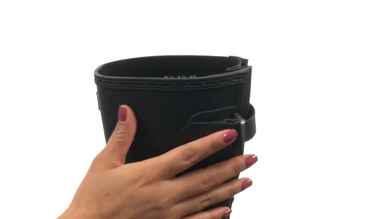 How do you adjust Hunter boots?