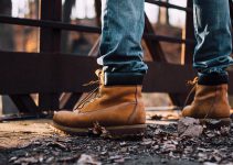 How To Keep Feet Dry In Work Boots