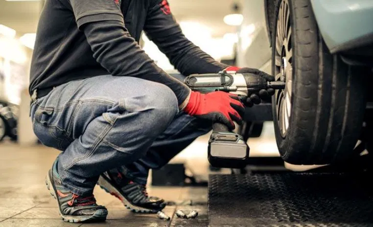 Best Work Boots for Auto Mechanics