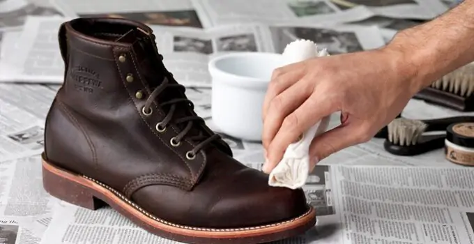 remove stains from work boots