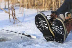 Best Ice Fishing Boots Reviews & Buyer’s Guide